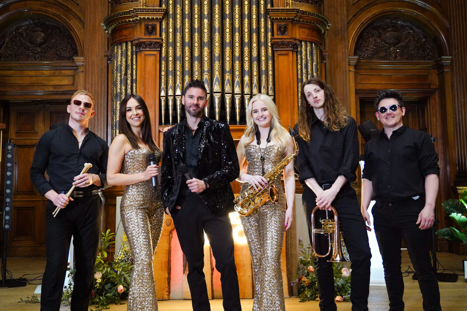 Club Kudo Showband — live vocalists, sax, trumpet and percussion for weddings and corporate events